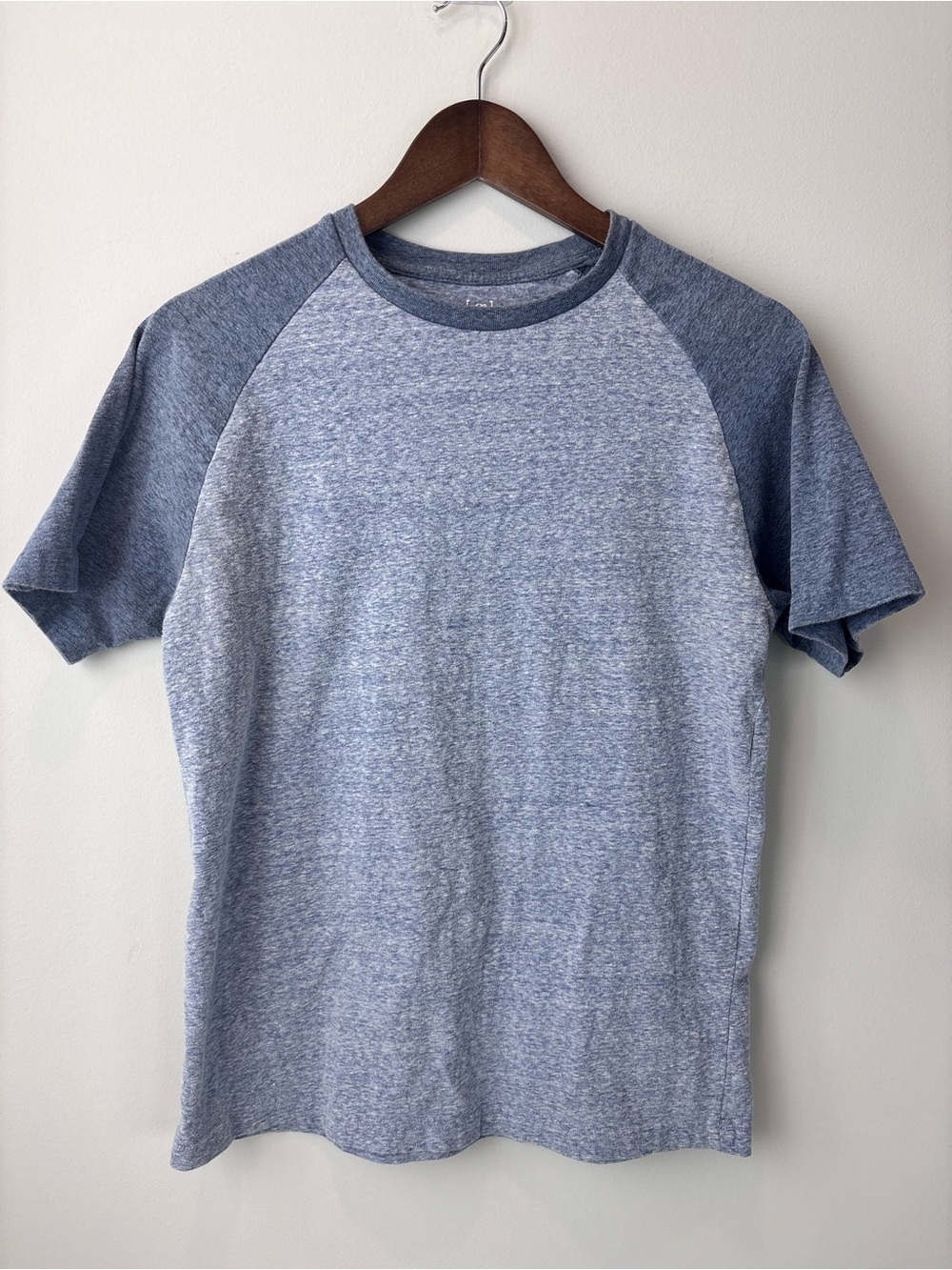 Men's Heathered Blue Raglan Small 34-36 Short Sleeve Shirt